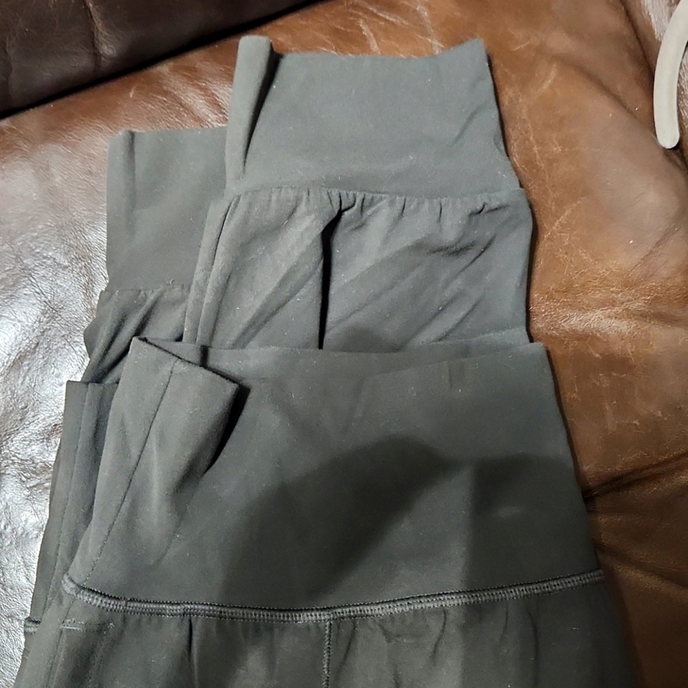 Athleta Green/Gray Jogger Style Pants